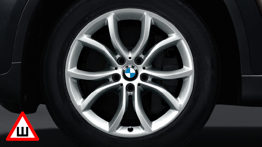 Комплект колес с зимними шипованными шинами BMW V-Spoke 594. Зимние колеса, шипованные шины BMW V-Spoke 594.